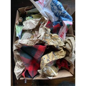 Upholstery Fabric Remnants Scraps Quilting Crafts Button Doll Furniture Making 2